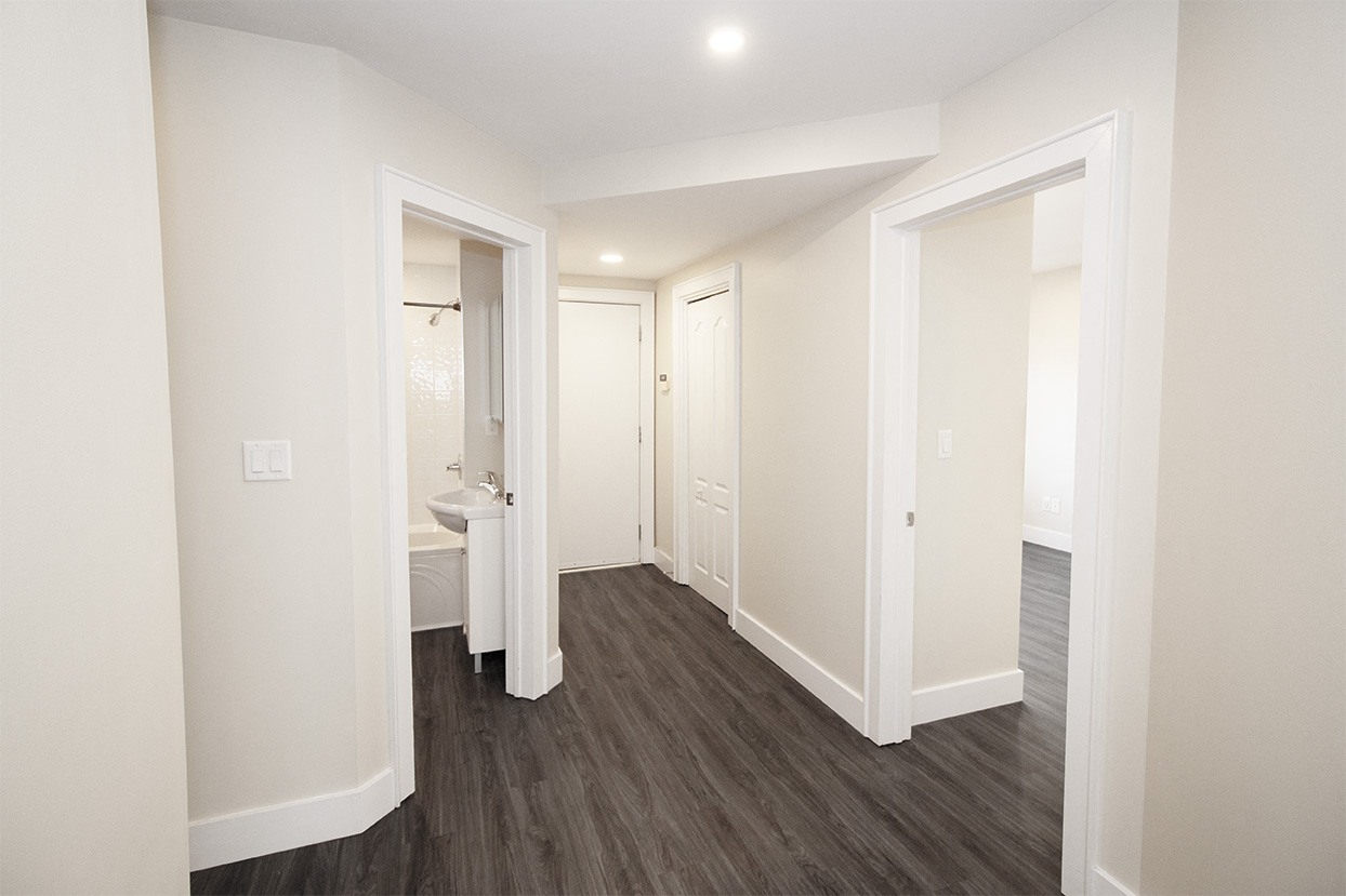 3 bedroom house - 109 Clarke Duplex House Rental, Winnipeg - unit B 3