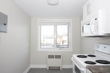 1800 Portage Avenue 1-2 Beds Apartment for Rent - Photo Gallery 1