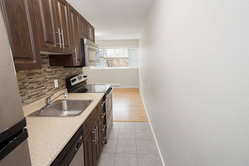 340 Assiniboine Avenue