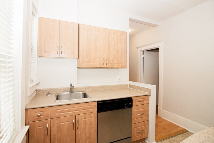 Kitchen at 573 Warsaw Apartment Suites rental property