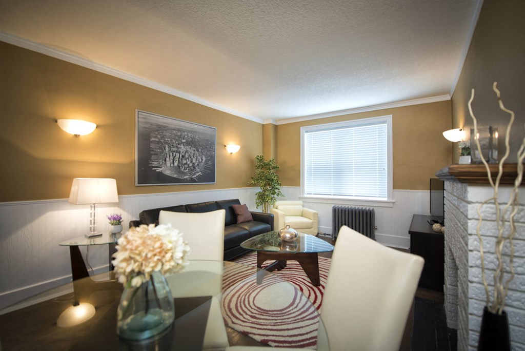 191 Cathedral Apartment