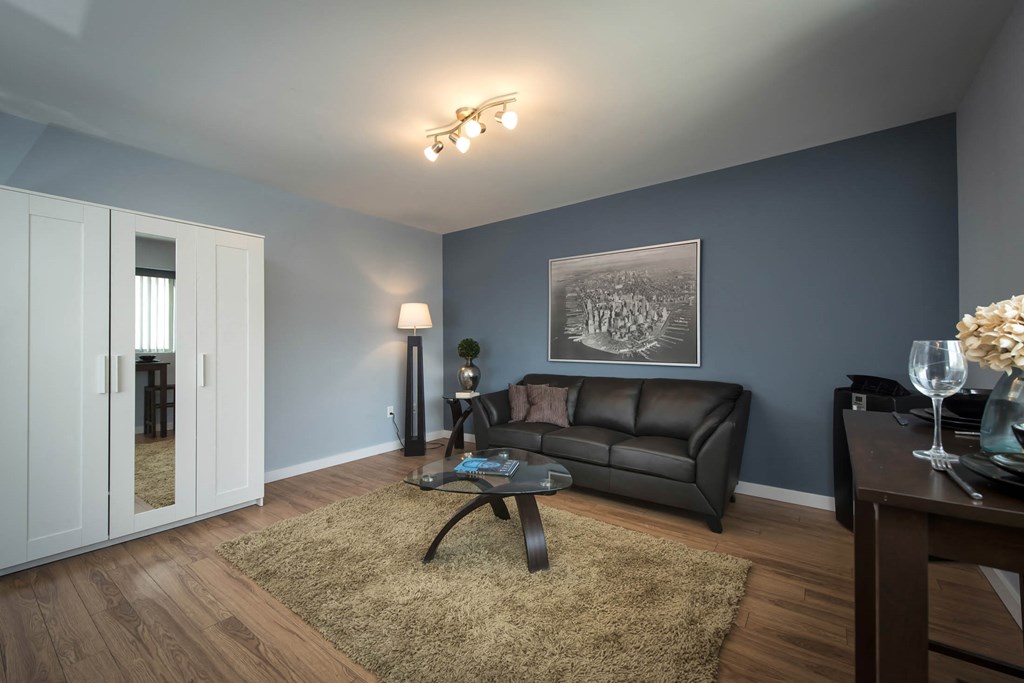Studio Suite 340 Assiniboine Apartment