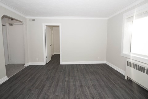 1800 Portage Apartment