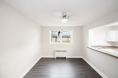 579 Broadway Avenue Studio-1 Bed Apartment for Rent - Photo Gallery 1