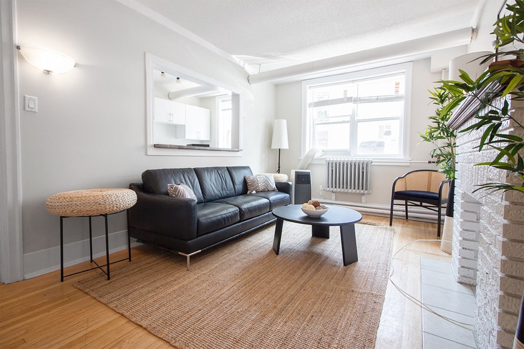 191 Cathedral Apartment