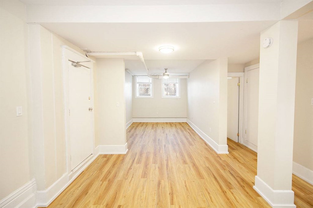 Living area at 980 Wolseley Apartment Suites