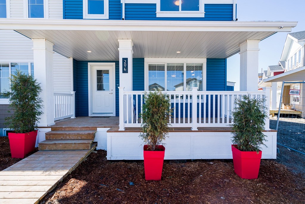 Lumen Townhomes at 100 Southview Crescent