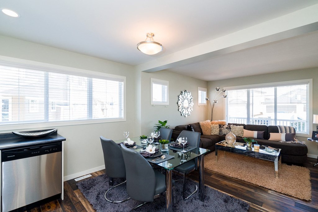 Dining Room at 100 Southview Crescent