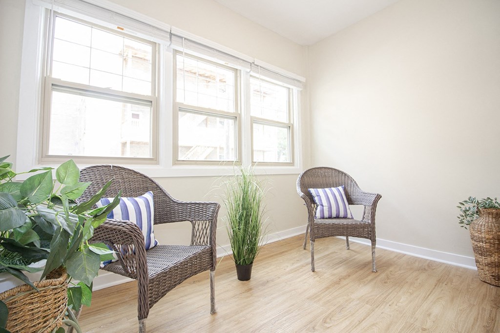 Sunroom at 105 Clarke Apartment Suites - rentals in Winnipeg