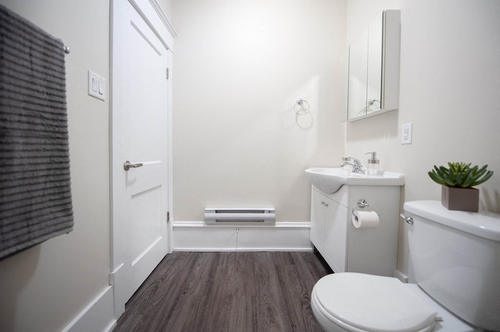 377 Brandon Apartment