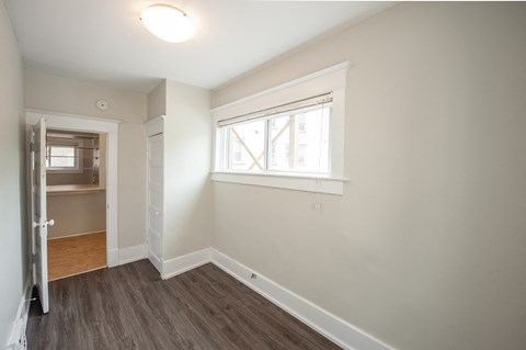 378 Stradbrook Duplex House Rental