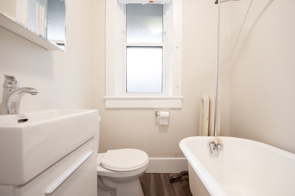 Bathroom at 641 Westminster Apartment Suites