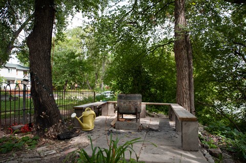 Backyard at 812 Wolseley Luxury Apartment Suite for rent in Winnipeg