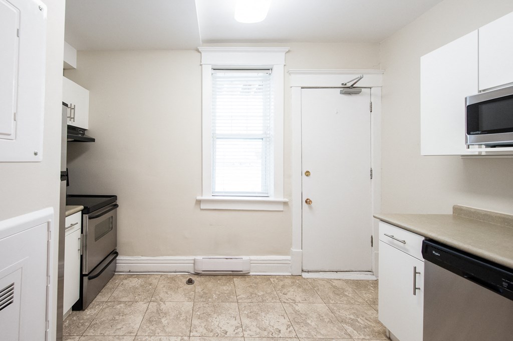Kitchen area at 508 McMillan Apartment Suites for rent in Winnipeg