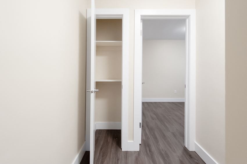 585 Corydon Apartment, 585 Corydon Avenue, Winnipeg, MB RentCafe