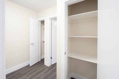 Storage at 585 Corydon Apartment Suites