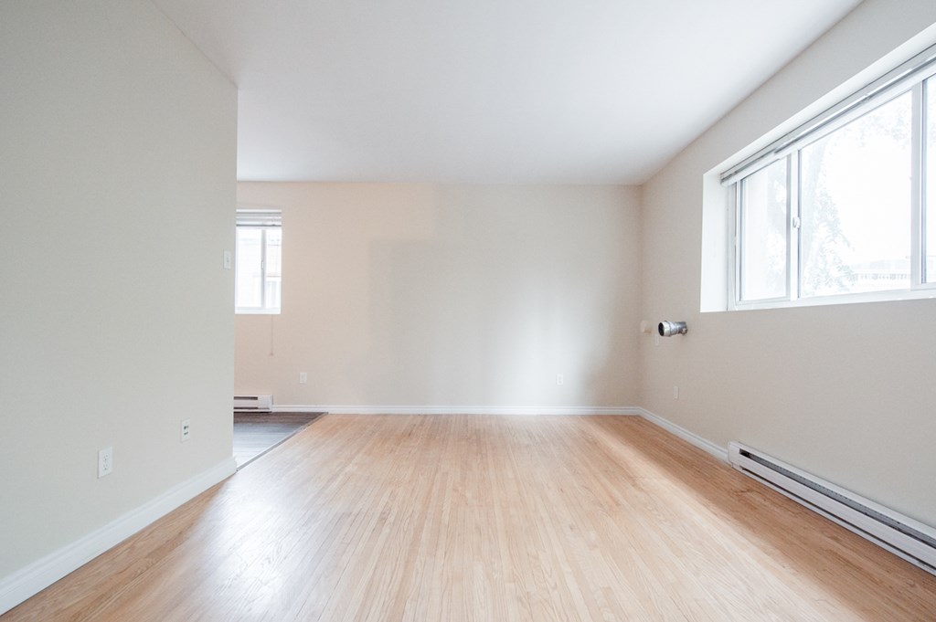 30 Hargrave Apartment