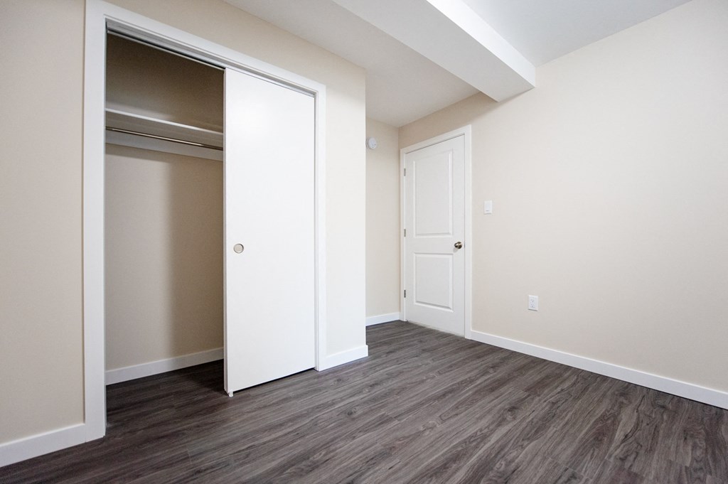 105 Clarke Apartment Suites for rent in Winnipeg