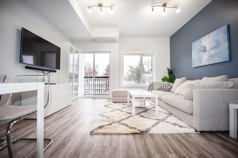 105 University Crescent 2 Beds Apartment for Rent