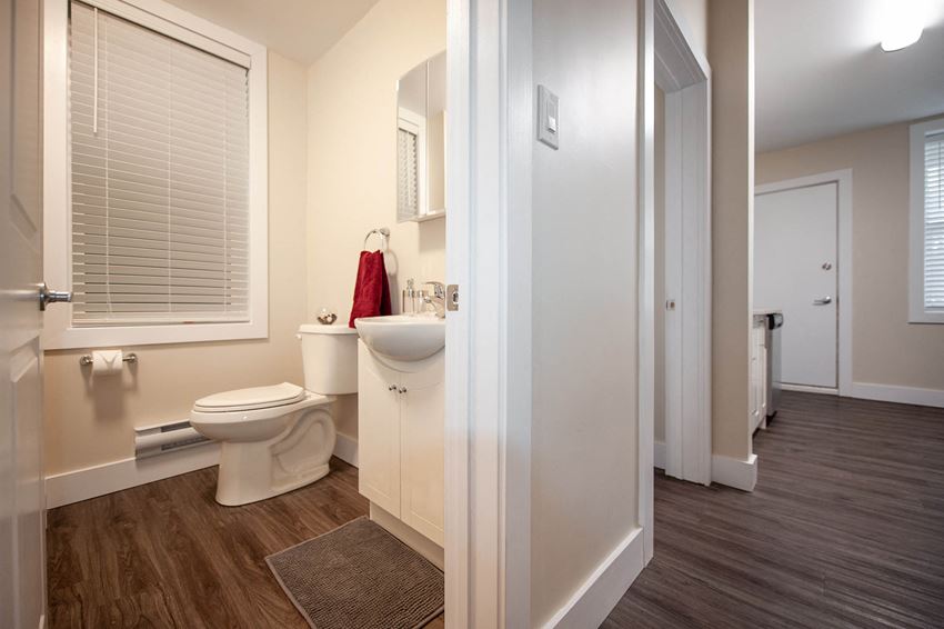 834 Grosvenor Luxury Apartment, 834 Grosvenor Avenue, Winnipeg, MB