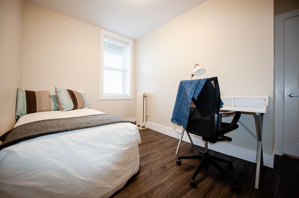 Bedroom ar 834 Grosvenor Luxury and Spacious apartment for rent, Winnipeg