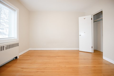 1780 Portage Apartment