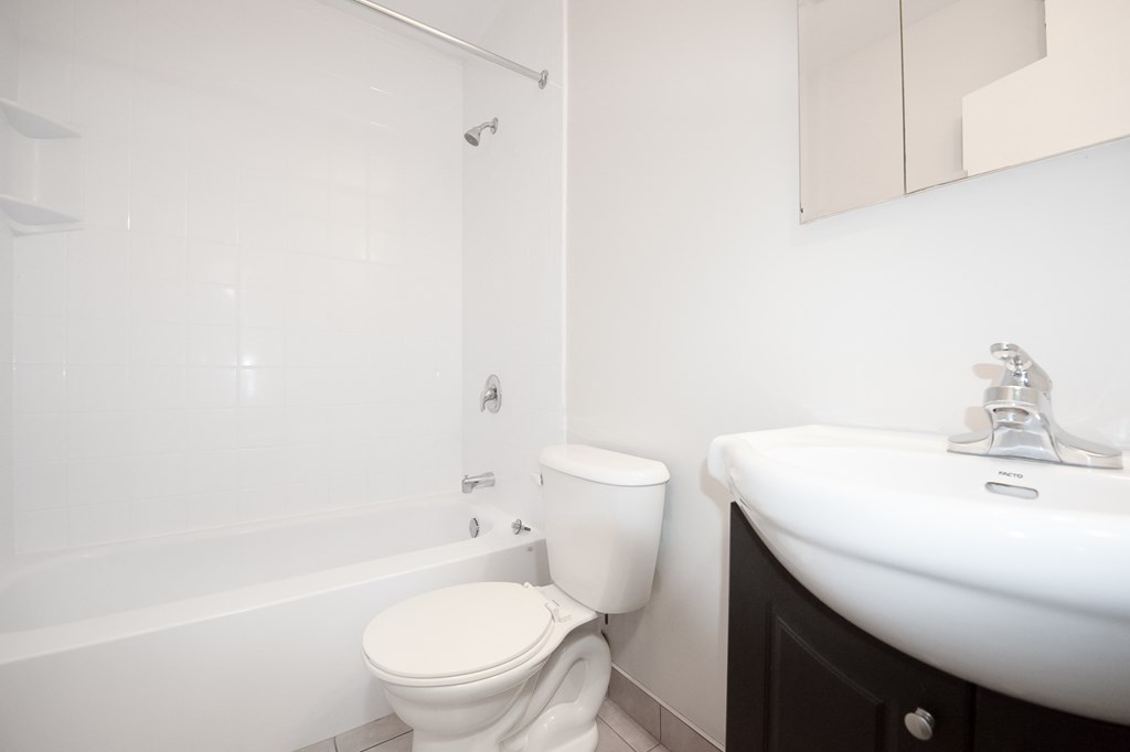 333 Edison Apartment