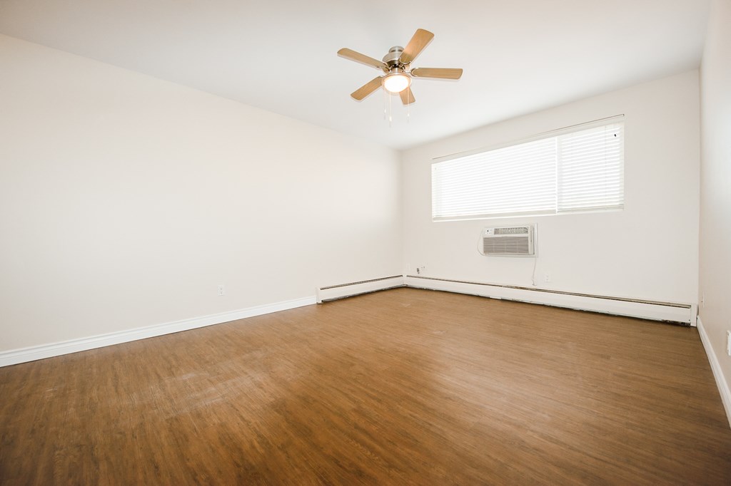 333 Edison Apartment