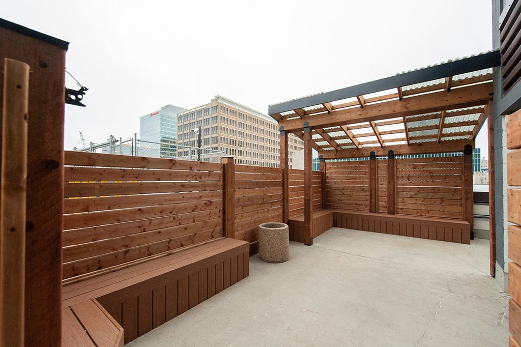 Designated Smoking Patio Area at 190 Smith Apartment Suites
