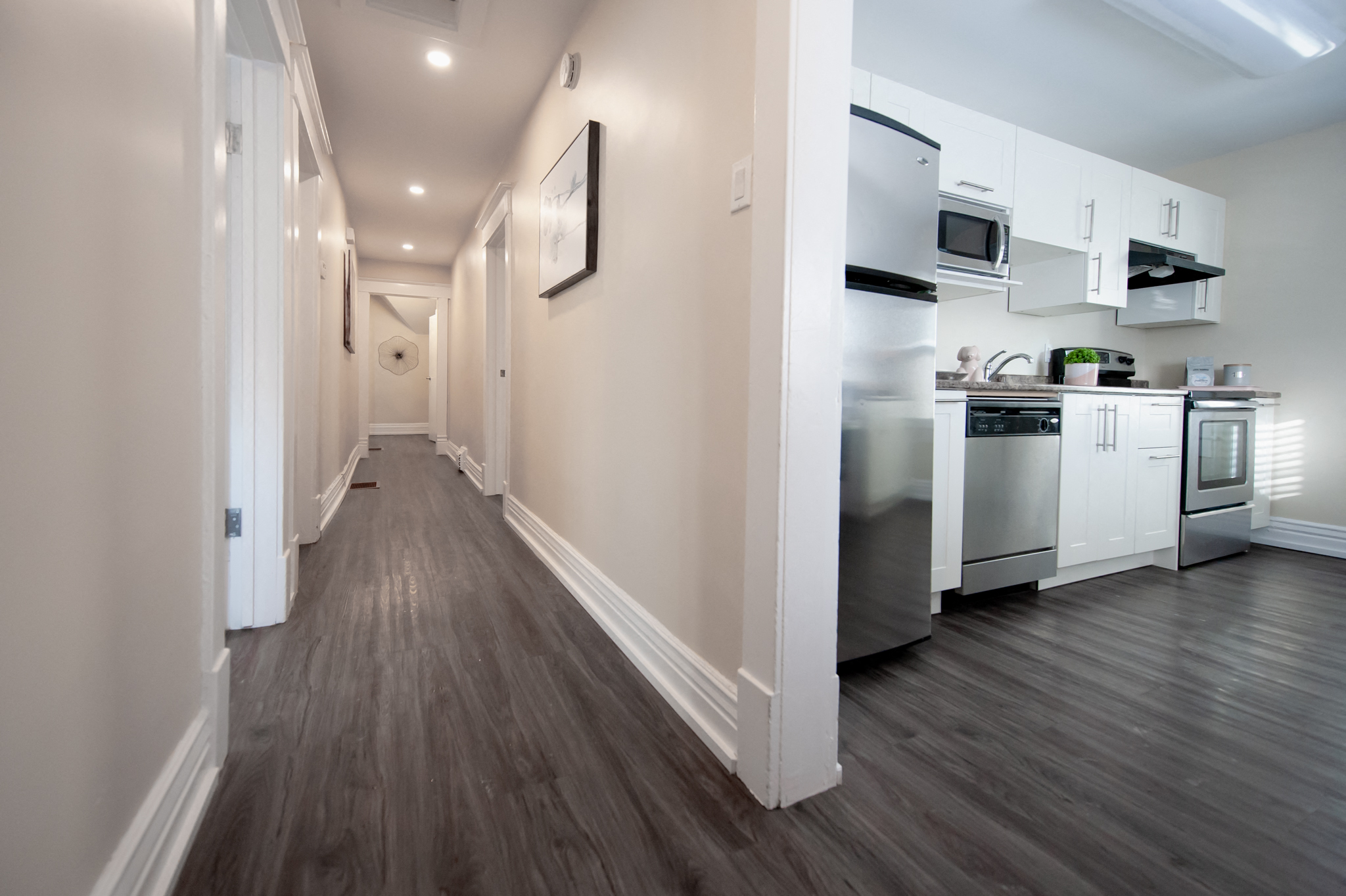 378 Stradbrook Duplex House Rental Apartments, 378 Stradbrook Avenue