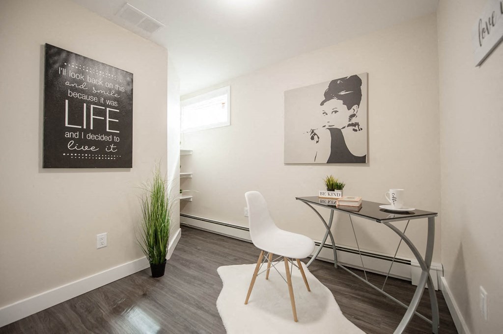 Den and Office Space at 5 Valhalla Apartment, Apartments for Rent in Winnipeg