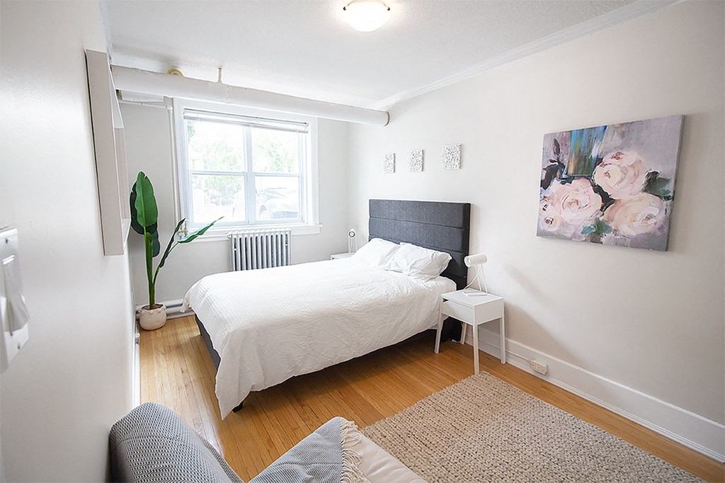 191 Cathedral Apartment