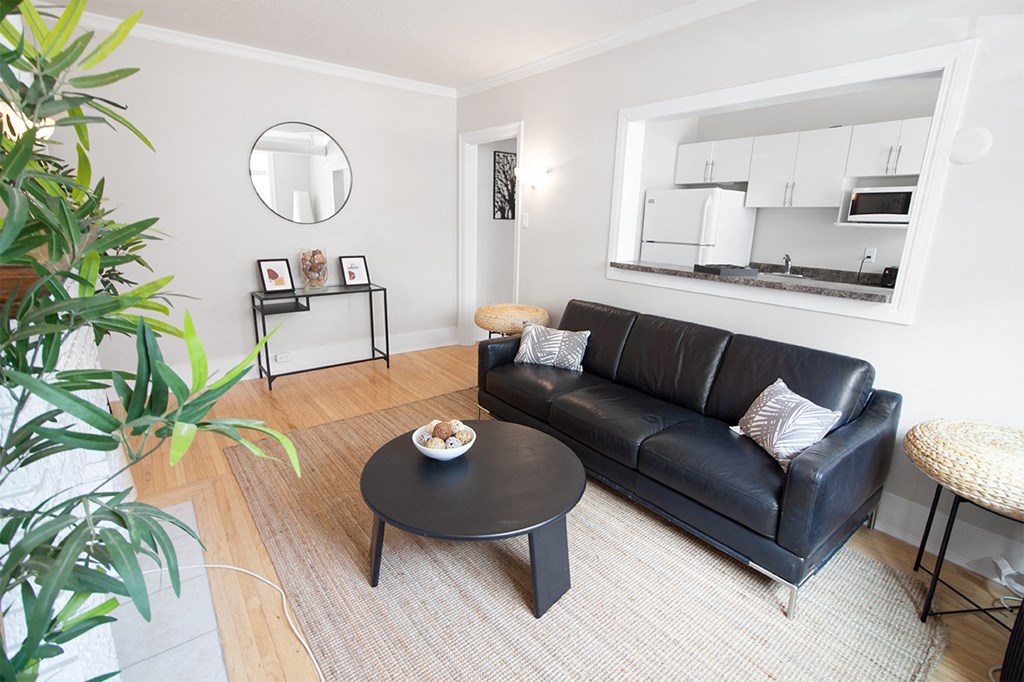 191 Cathedral Apartment