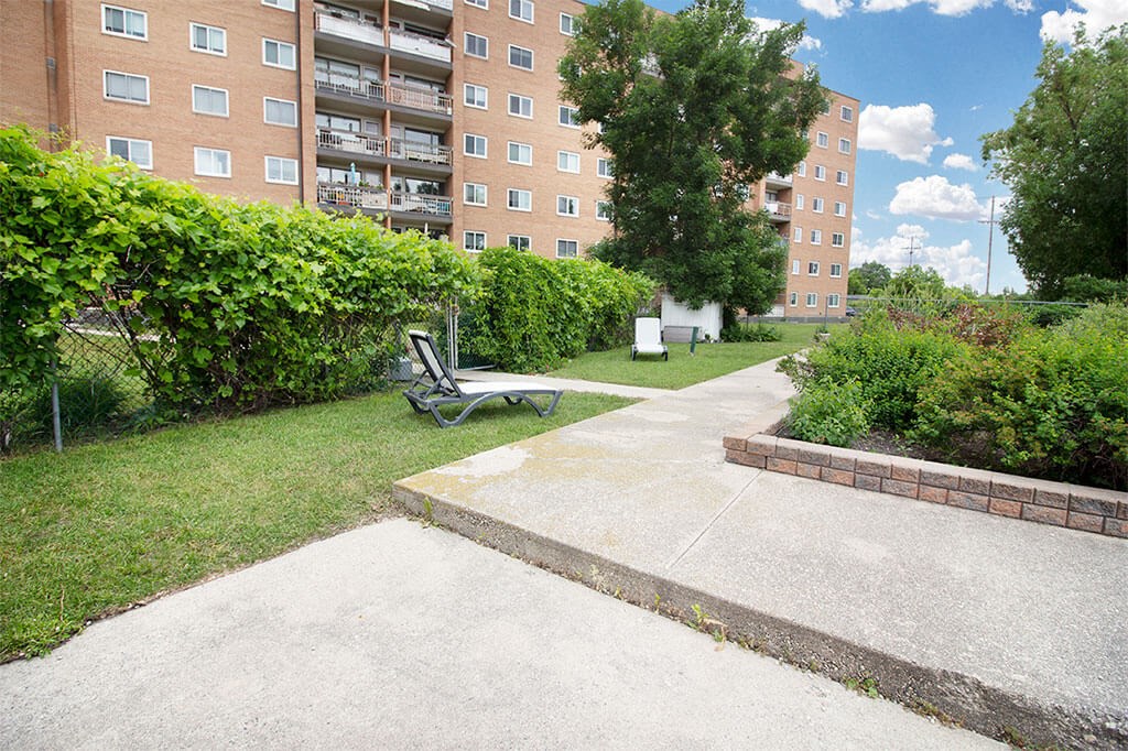 Patio Area at 1310 Archibald Apartments, Winnipeg, MB R2J 0Z4