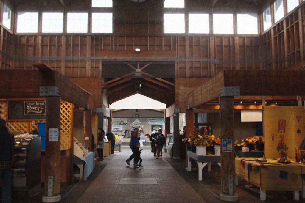 farmers market at Harbor Heights 55+ Community, Washington, 98501