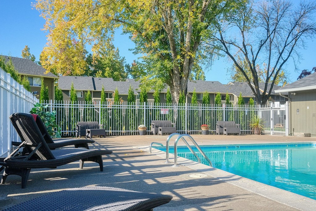 Poolside Relaxing Chairs at Chalet, Springfield, OR