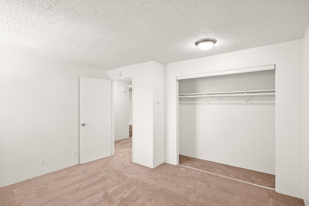 Centennial Apartments l Springfield, OR l  Remodeled Apartments