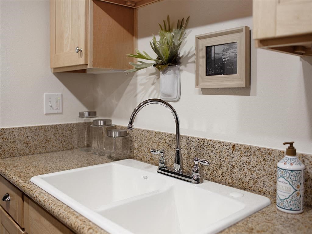 Cedar Hills Apartments