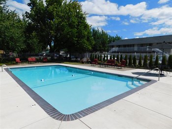 1890 M Street 1-3 Beds Apartment for Rent - Photo Gallery 4