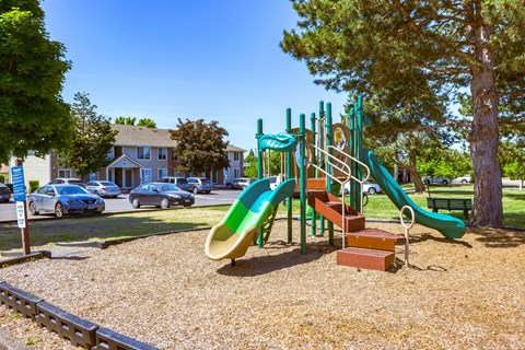 the playground at the whispering winds apartments in pearland, tx