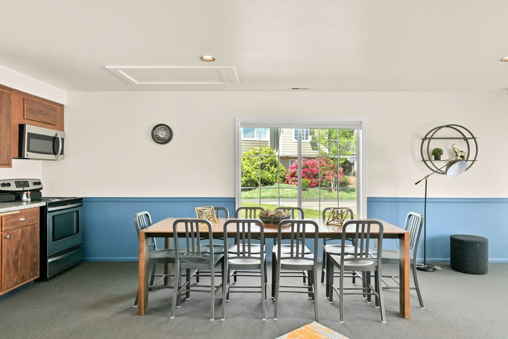 Conifer Place Lounge