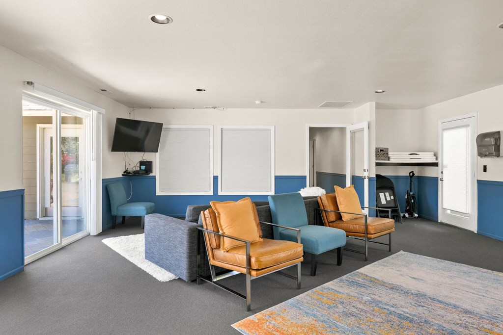 Conifer Place Lounge