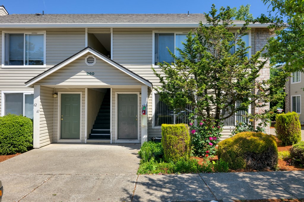 Pacific Crest exterior