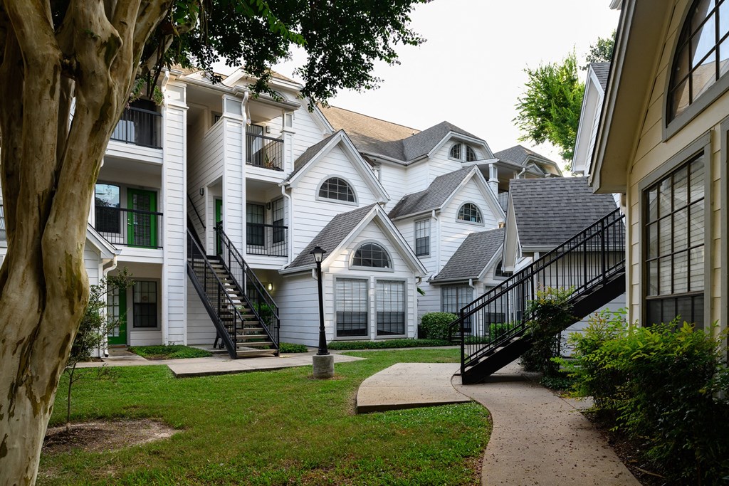 Building exterior view at The Grove at White Oak Apartments, The Barvin Group, Houston, TX