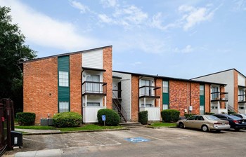 Mid Century Modern Apartment Exterior at The Daphne Apartments, The Barvin Group, Houston, Texas - Photo Gallery 20