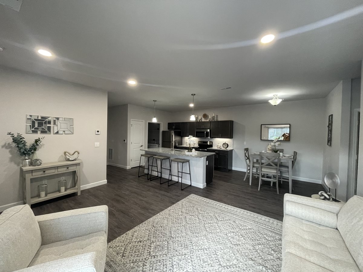 Miller Crossing Apartments & Villas