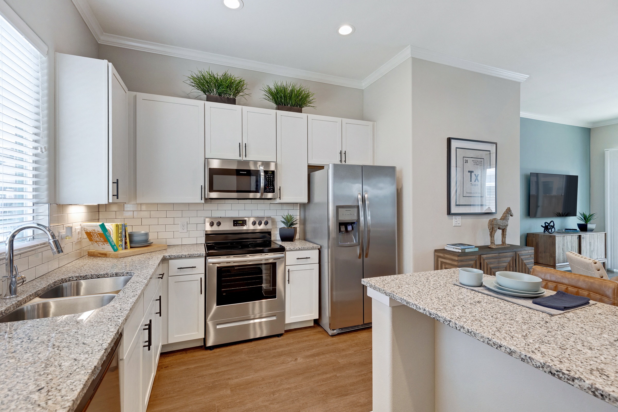 Avilla Fossil Creek is a similar property to Bell Lancaster located in Fort Worth