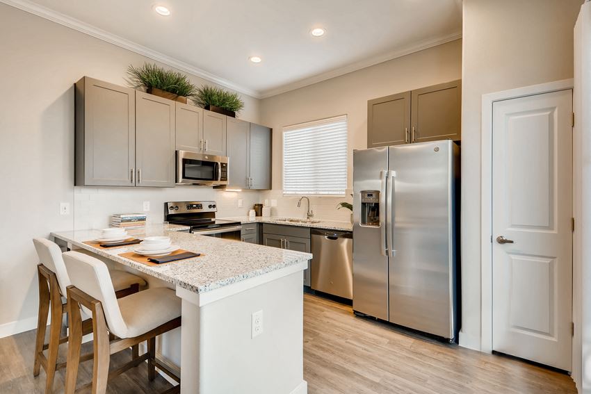 Avilla Oakridge Apartments, 1405 N. Gateway Blvd, Forney, TX RentCafe