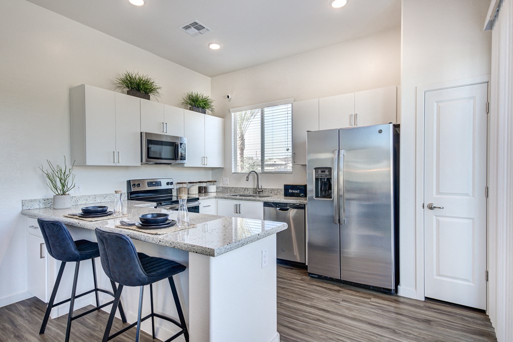 Stainless Steel Appliances at Avilla Mystic, Peoria, AZ, 85383