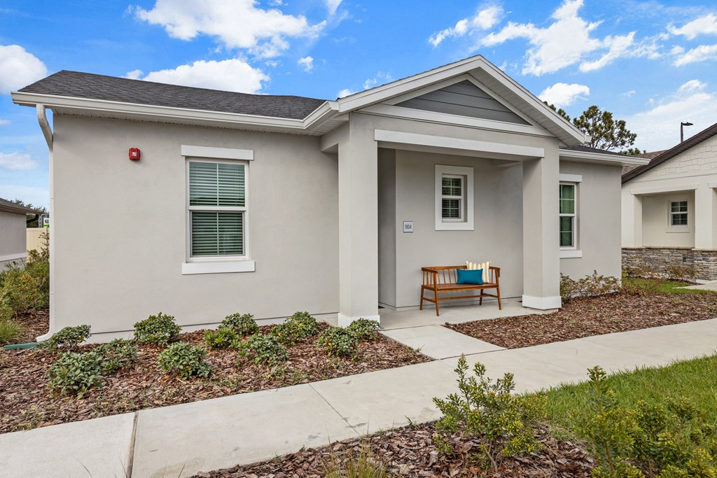 Courtyard Walking Path at Avilla Suncoast, Odessa, FL, 33556
